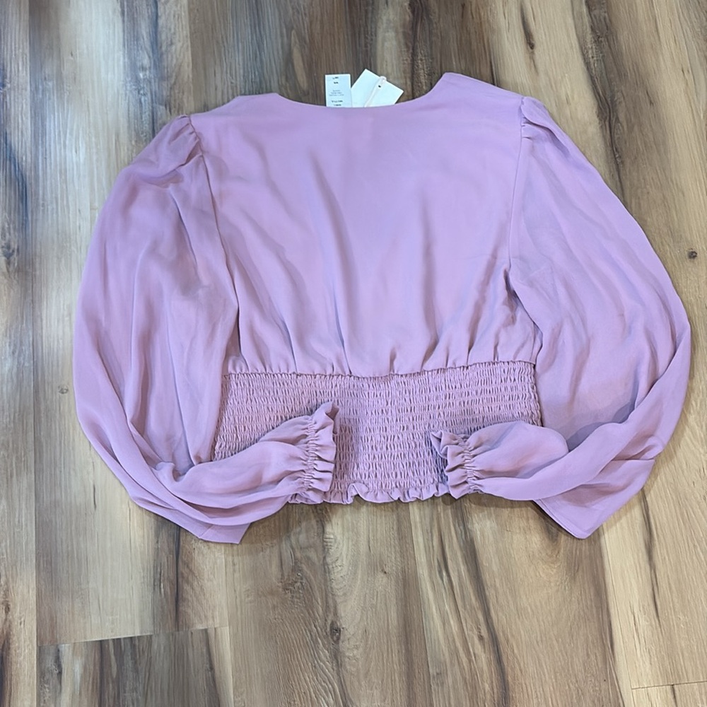Aritzia NWT Wilfred Wistful Women's soft orchid sized medium  Smocked Top - Picture 4 of 4